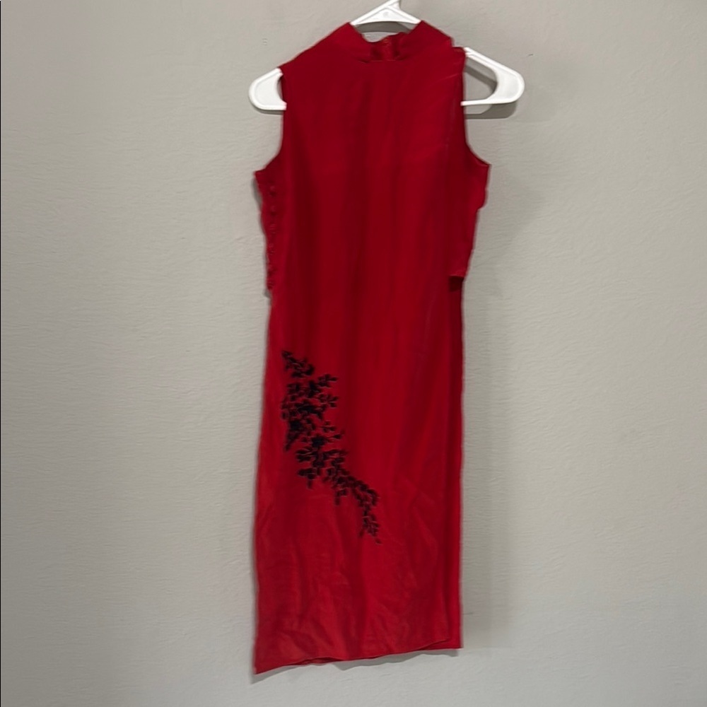 Vintage cute red Chinese style Top with black embroidered Floral Pattern